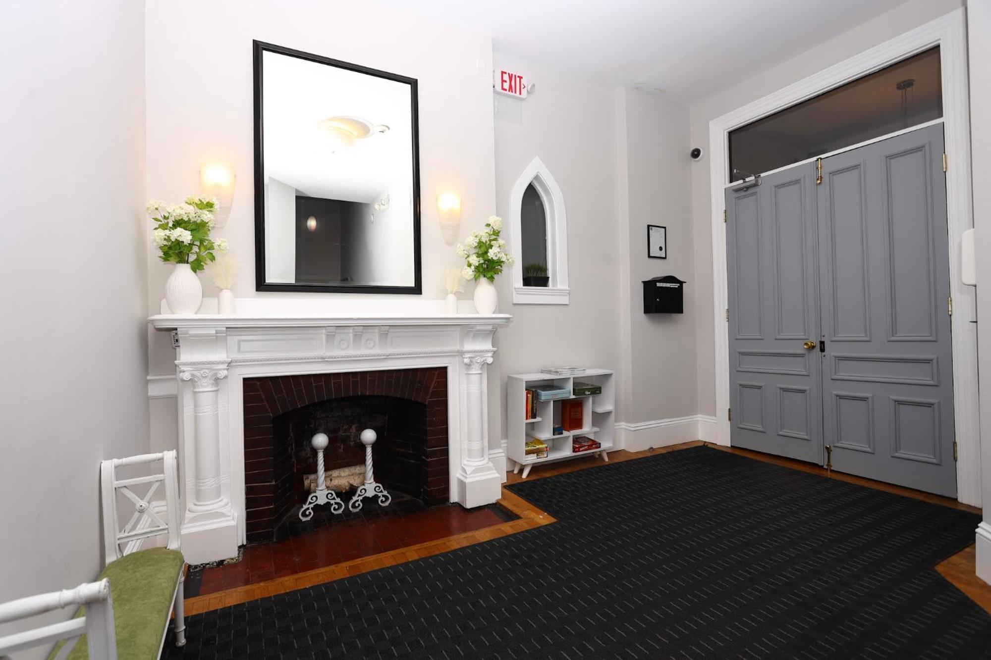 Large Stylish Newbury Street Studio W/ Kitchen Boston Exterior foto